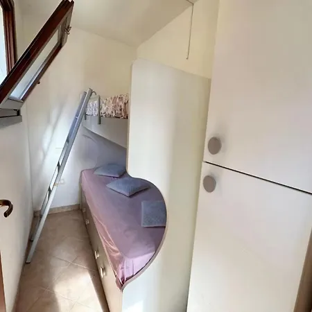 Βίλα Charming Semi-detached Near The *